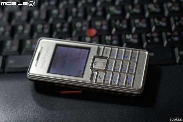 給我家女王的聖誕禮物  K200i 香檳金