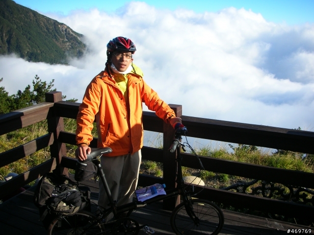 三隻老狗,20速dahon speed 小折強攻埡口
