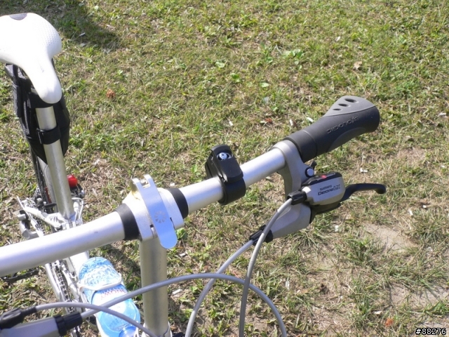 [分享]我家的小白豬與小黑皮 - Dahon 亮光白 Speed D7(改D18) & 消光黑 Speed P8