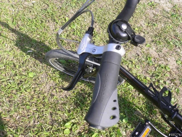 [分享]我家的小白豬與小黑皮 - Dahon 亮光白 Speed D7(改D18) & 消光黑 Speed P8