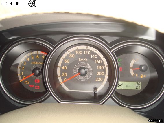 12/09交車的LIVINA 1.6S