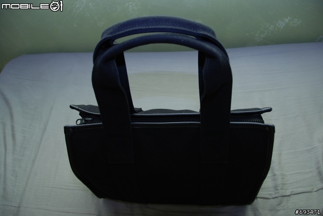 [$開箱$]又跌入泥坑之"貴死人的相機包".....Nikon x PORTER Original Tote Bag