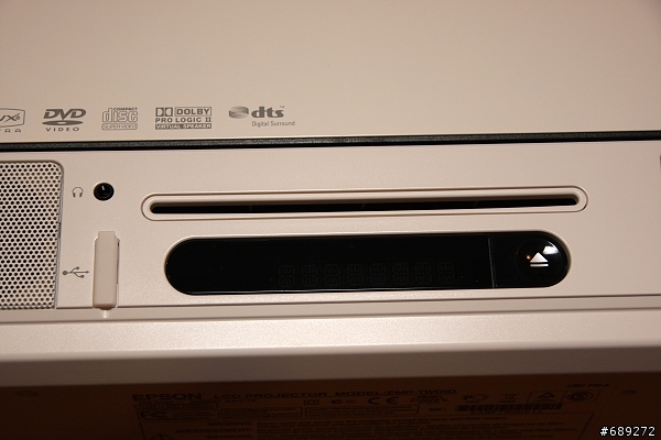 可以180度旋轉的"很簡單"投影機－EPSON EMP-TWD10 開箱文
