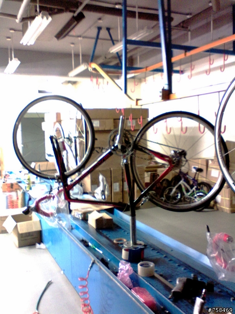 今天到分公司洽公 一直暈眩.....