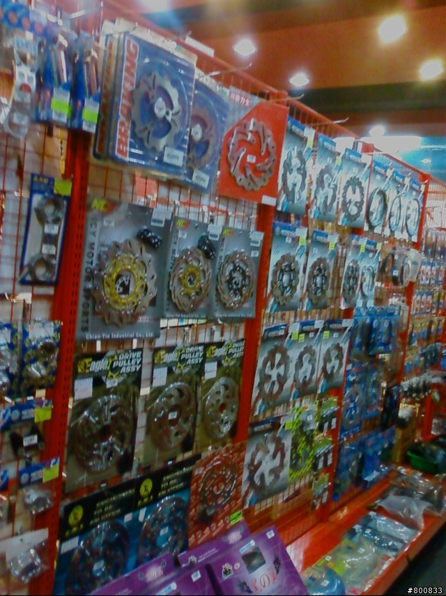 中和：東吳機研站上的名店-小葉機車工坊