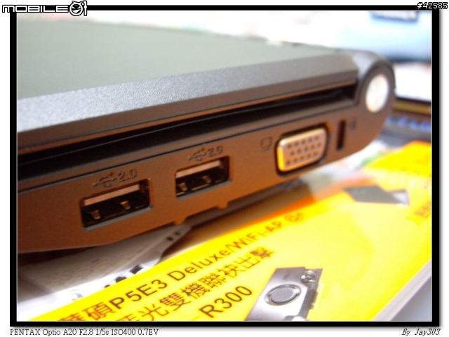 Eee PC墨黑8G外觀簡單分享..
