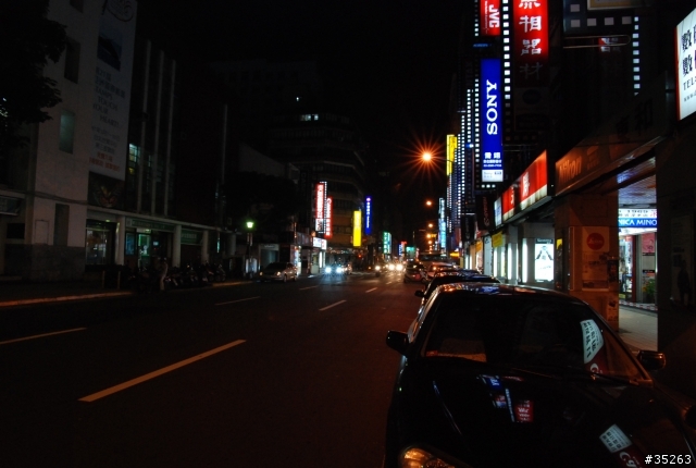 Takina 16-50 F2.8 試拍