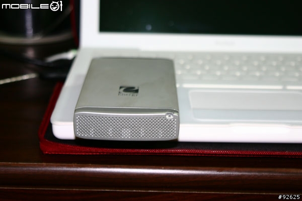 可拿來開機且便宜好用的IEEE 1394外接盒~(2.5吋 IDE HDD適用)