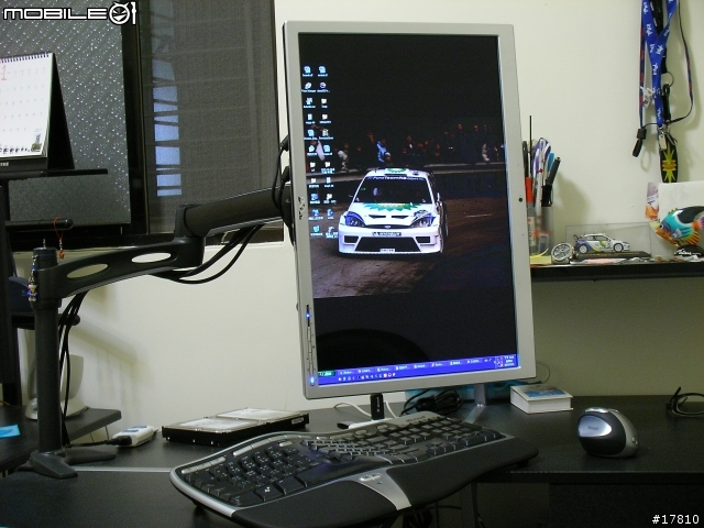 Ergotron LX + SP2208WFPt ^^