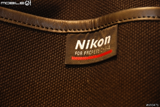 [$開箱$]又跌入泥坑之"貴死人的相機包".....Nikon x PORTER Original Tote Bag