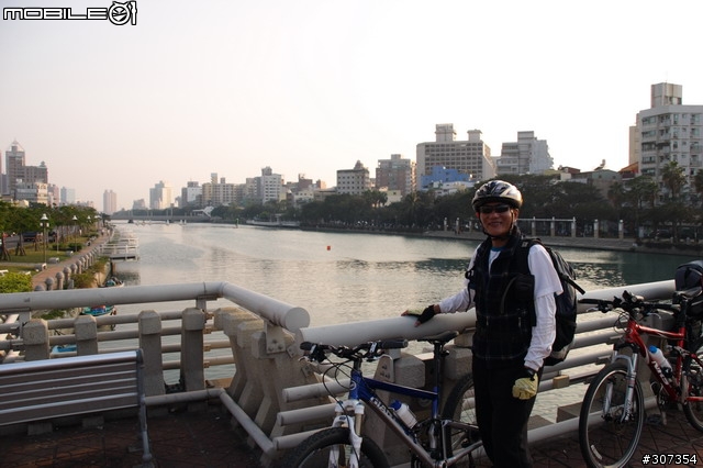 [遊記]11/30 苑裡-台南 單日200KM 12/01台南-高雄 60KM