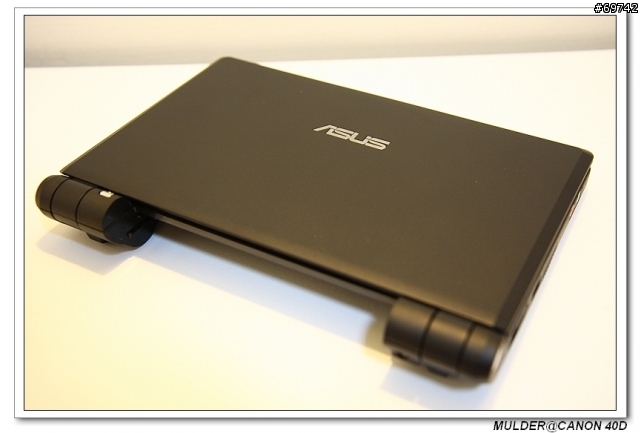 [MoMo桑分享] 我的Eee PC ~ ASUS 8G 黑色版本