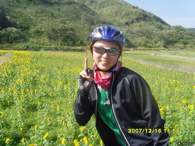 挺搞笑的虎頭山半日遊(有黑貓妹喔)