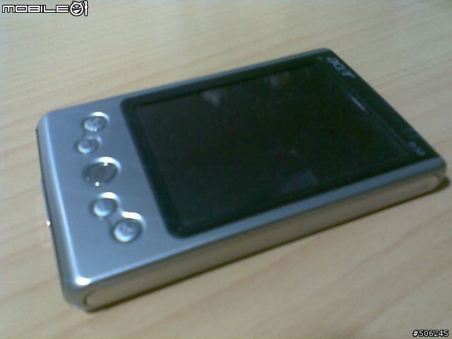 儉約大方的NOKIA 3500 Classic(新增室外拍攝圖)