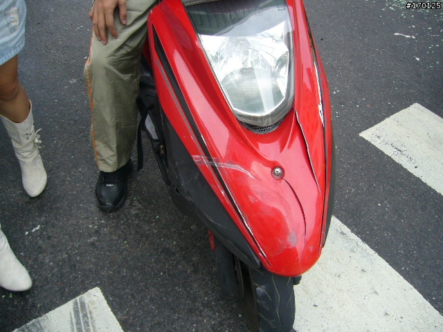 機車小車禍現場>(車禍處理常識彙整更新中)