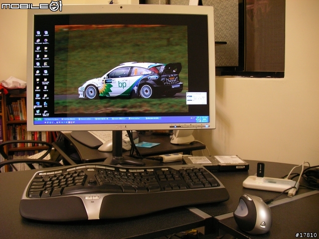 Ergotron LX + SP2208WFPt ^^