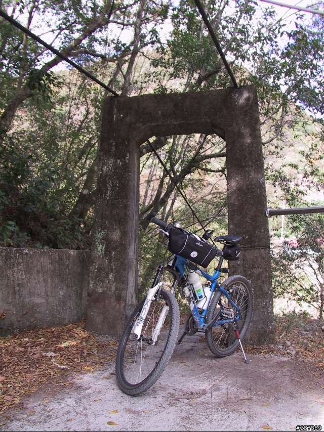 [分享]力行產業道路霧社到紅香野溪溫泉