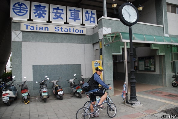 12/04東豐鐵道之旅及新社花海~一日遊