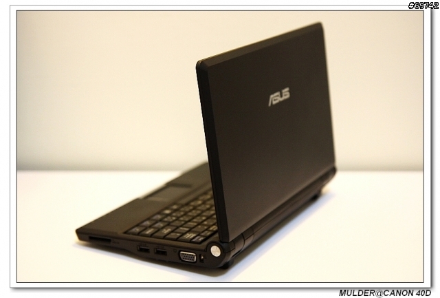 [MoMo桑分享] 我的Eee PC ~ ASUS 8G 黑色版本