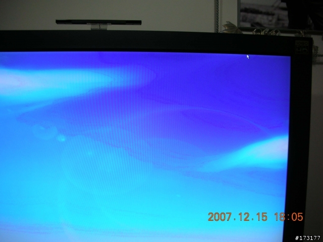 CHIMEI 奇美52吋液晶電視(DTL-752E600)螢幕出現不明紫紅色班點
