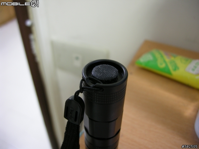 冷掉了的Fenix P2D Q5 版開盒 XD !!