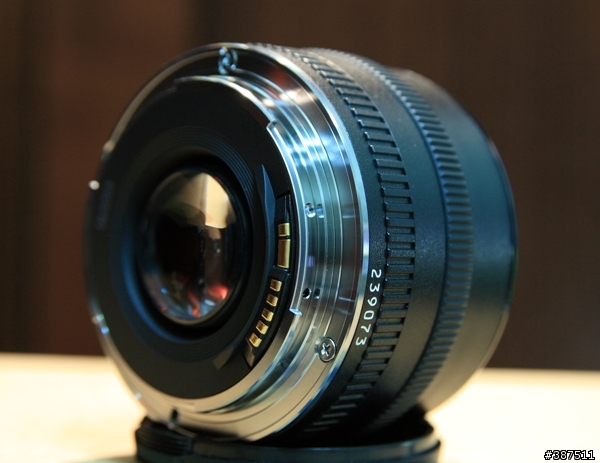 [二手開箱]CANON EF 35MM F/2(新增寶寶照08/01/14)