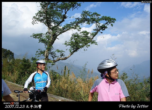 [嘉義] 12/23 梅山太平36彎加碼加到腳快斷之旅(51張圖)...