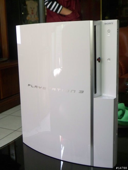 [分享]我的白色40G終於買到哩!!