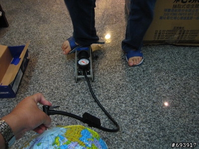 [分享]米其林單管打氣筒開箱