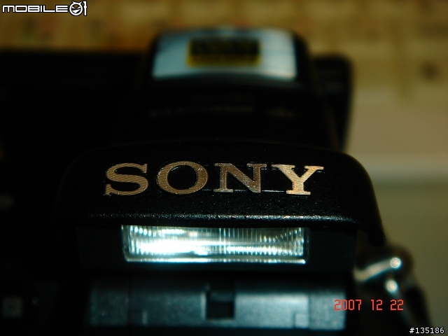 96/12/22終於敗入SONY H9 勸敗照來囉