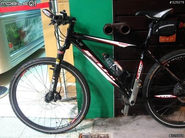 分享Carbon硬前叉+Selle XC座墊.