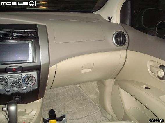 12/09交車的LIVINA 1.6S