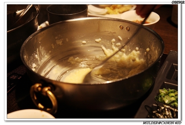 [MoMo桑分享] "聚" 北海道昆布火鍋<=歡迎來聚