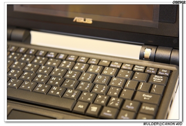 [MoMo桑分享] 我的Eee PC ~ ASUS 8G 黑色版本