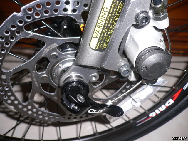 超級不專業發表文---Louis Garneau MV2 Pro(我的不可折小徑車)