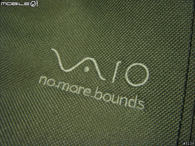 [簡單分享]Sony VAIO雙肩筆記型電腦背包