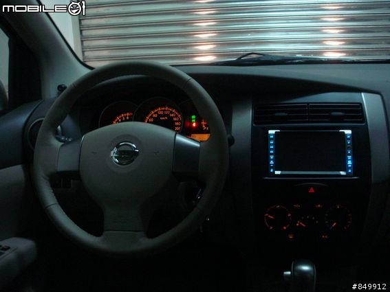 12/09交車的LIVINA 1.6S