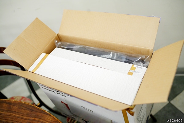 白色魅力 ASUS F8P 入手啦!!!