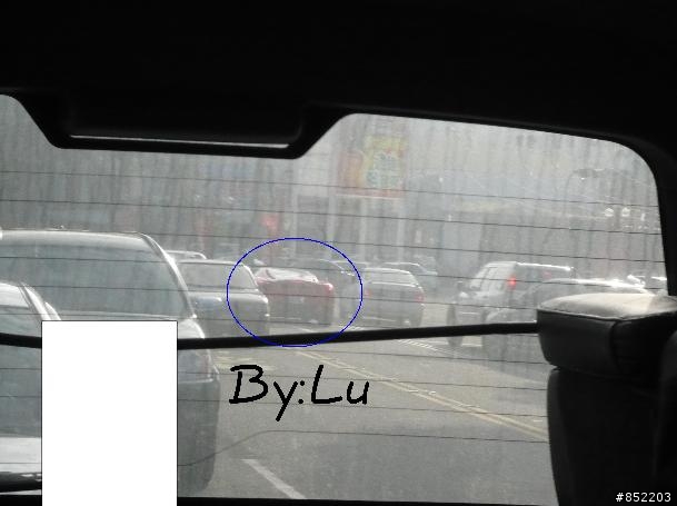 昨天去台中大峽谷 不少車在越野