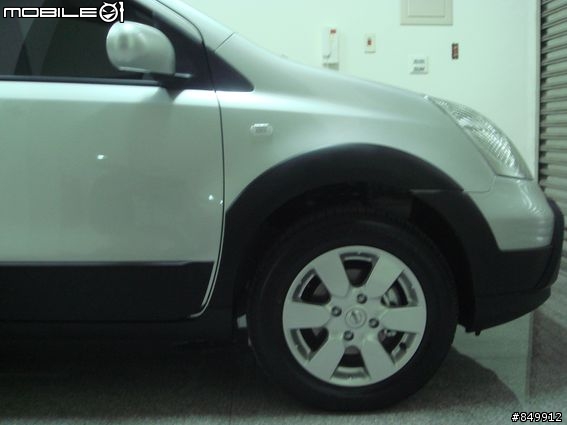 12/09交車的LIVINA 1.6S