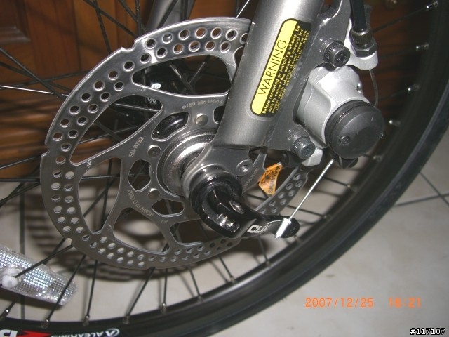 超級不專業發表文---Louis Garneau MV2 Pro(我的不可折小徑車)