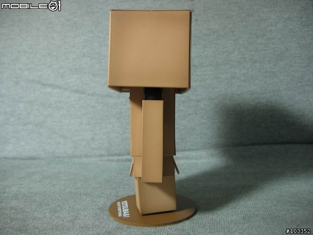 [分享]以金錢作為能源的紙箱機器人-阿楞