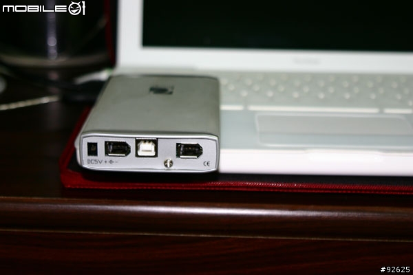 可拿來開機且便宜好用的IEEE 1394外接盒~(2.5吋 IDE HDD適用)