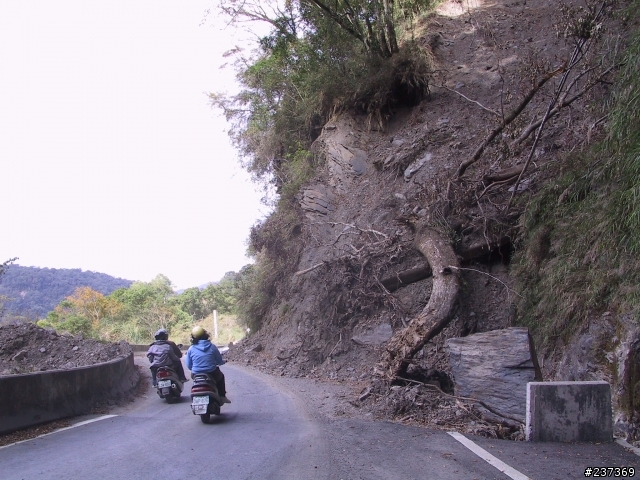 [分享]力行產業道路霧社到紅香野溪溫泉