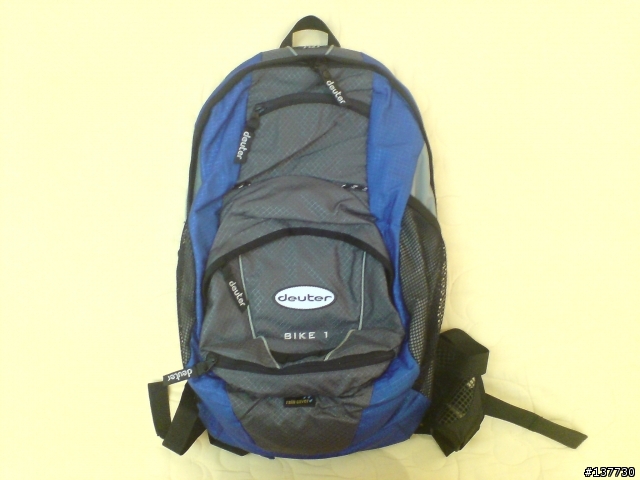 [簡單分享]DEUTER背包+SOURCE水袋+GORE-TEX防水外套