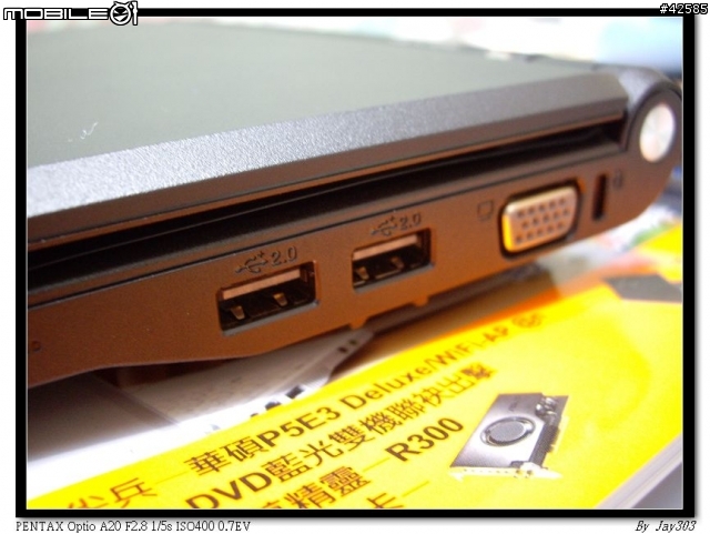 Eee PC墨黑8G外觀簡單分享..