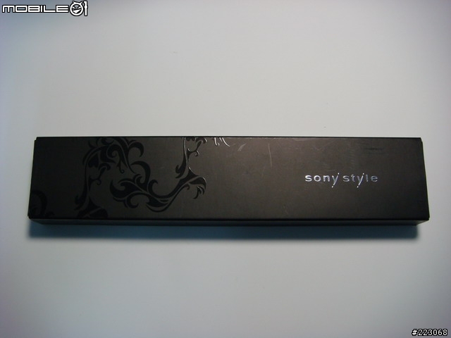 [半開箱]白色的SONY S618F