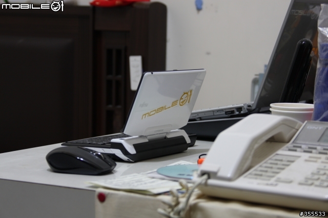 第一次入手Fujitsu筆電