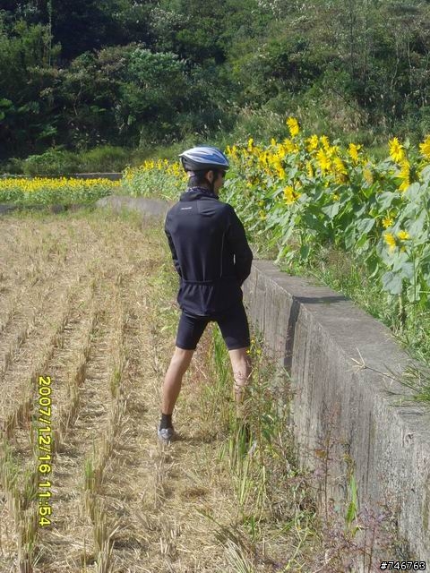 挺搞笑的虎頭山半日遊(有黑貓妹喔)