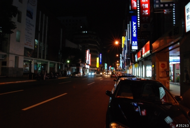 Takina 16-50 F2.8 試拍